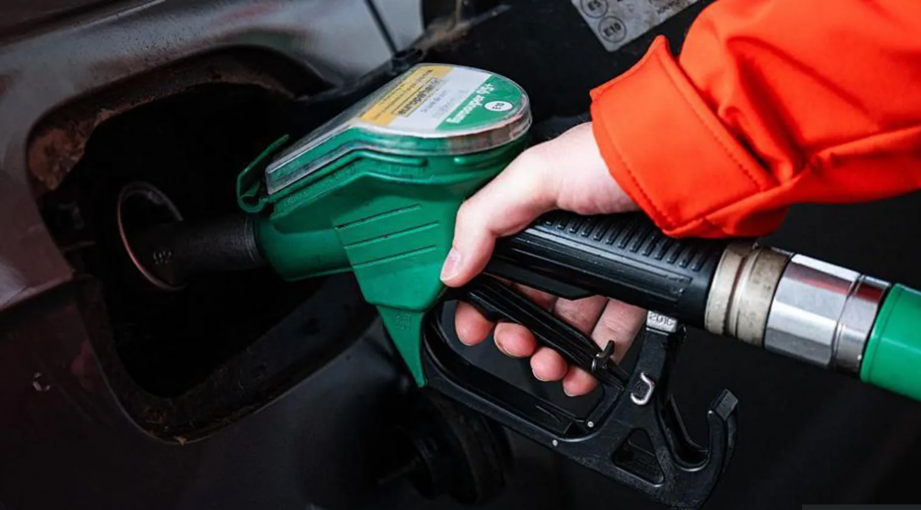 АНУ Оросын нефтийн хоригийг суллаж, эрчим хүчний үнийн өсөлтийг тогтворжуулахыг зорьж байна